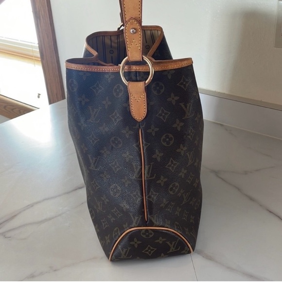 Authentic Louis Vuitton handbag - Picture 4 of 15